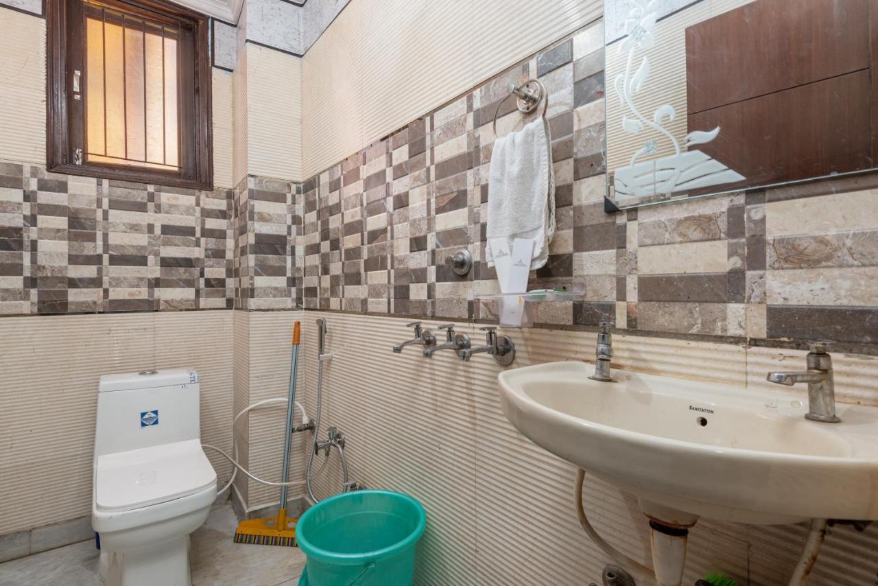 Ugf Cozy Flats 2 Bhk Flat,near Airport Delhi *